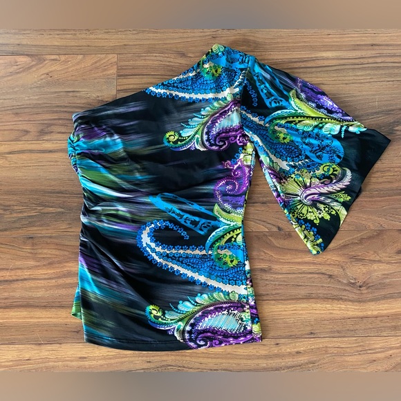 Caché One Shoulder Top - Picture 2 of 5